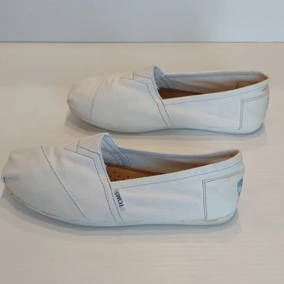 Toms Women's White With Blue Contrast Stitching Classic Alpargata Loafer Flats - Picture 6 of 12